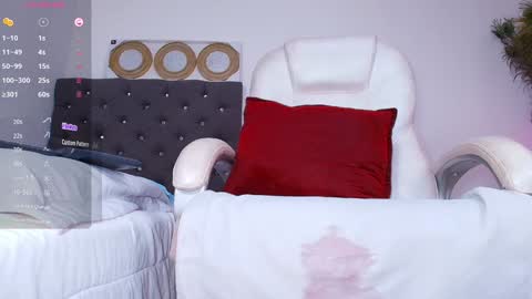 Alejandra online show from 12-22-24, 01:45