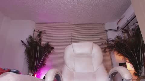 Alejandra online show from 02-17-25, 06:09