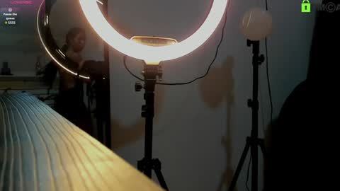 Alejandra online show from 01-28-25, 12:22