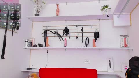 Alejandra online show from 02-02-25, 01:08