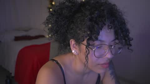 Snapshot of alejandra_kiss98 chatting on 12-19-24, 12:34 O.F alejandra h1998 stream 300 pm - 1100 pm online show from 12-19-24, 12:34