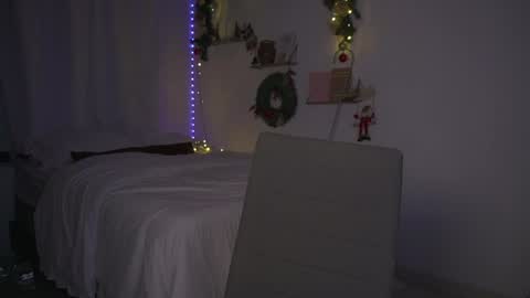 Snapshot of alejandra_kiss98 chatting on 01-07-25, 02:53 O.F alejandra h1998 stream 300 pm - 1100 pm online show from 01-07-25, 02:53