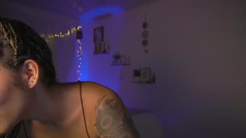 Snapshot of alejandra_kiss98 chatting on 01-09-25, 11:34 O.F alejandra h1998 stream 300 pm - 1100 pm online show from 01-09-25, 11:34