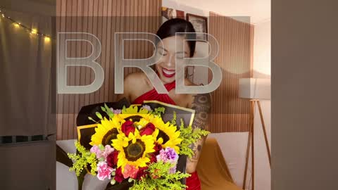 Snapshot of alejandra_kiss98 chatting on 01-19-25, 01:10 O.F alejandra h1998 stream 300 pm - 1100 pm online show from 01-19-25, 01:10