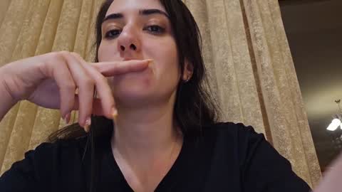 alejandradelaney online show from 01-01-25, 03:14