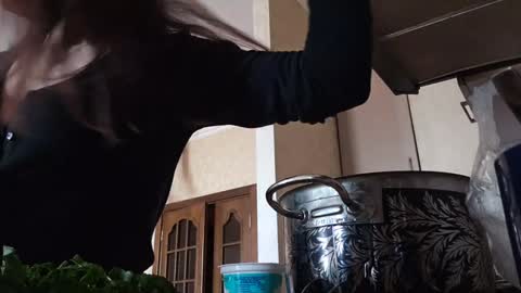 alejandradelaney online show from 01-25-25, 12:16