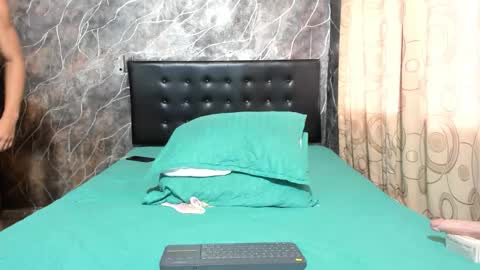 Snapshot of alejandro_fuentes1 chatting on 11-09-25, 12:58 Alejandro Fuentes online show from 11-09-25, 12:58