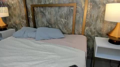          online show from 01-09-26, 10:00