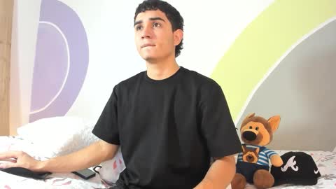 alejo_gray1 online show from 10-24-25, 06:48