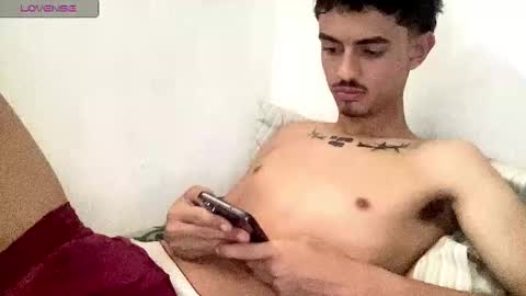 alejoochoa2222 online show from 11-27-25, 01:51