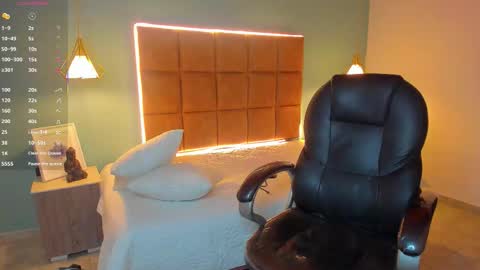 ALejoo Saenz online show from 10-11-25, 01:16