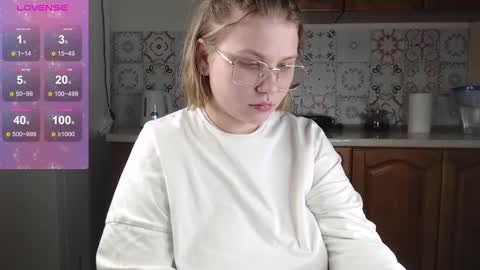Snapshot of aleksaflirt chatting on 02-18-25, 08:14 Aleksa online show from 02-18-25, 08:14