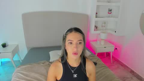 Aleksandra  online show from 01-10-26, 12:40