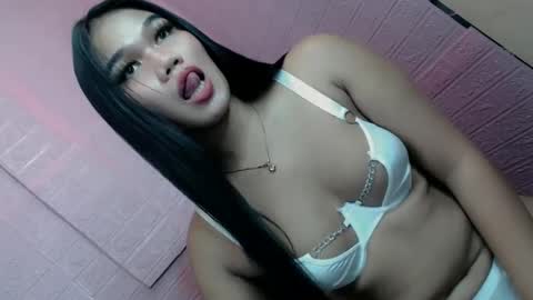 Snapshot of alena_sanggre69 chatting on 12-09-24, 06:23 Kimmygirl online show from 12-09-24, 06:23