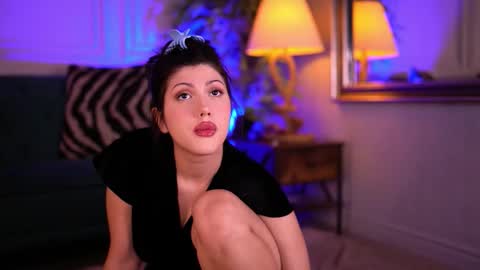 alenacapricious online show from 10-19-25, 04:51