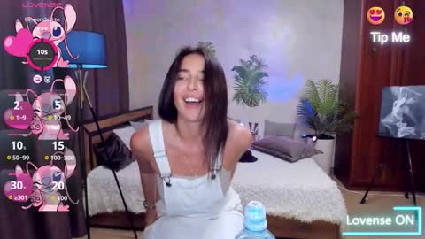 Snapshot of alenacoplan chatting on 09-16-25, 06:31 AlenaCoplan online show from 09-16-25, 06:31