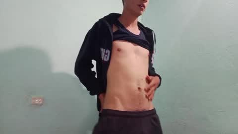 Snapshot of aleo_011 chatting on 01-04-25, 02:03 Alejandro online show from 01-04-25, 02:03