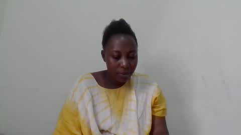 Noreen Kennth and Emilly online show from 01-28-25, 05:32