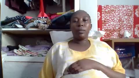 Noreen Kennth and Emilly online show from 10-26-25, 06:58