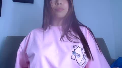 QUEEN OFF MILk  IM BACK  15 NOV online show from 12-22-24, 01:01