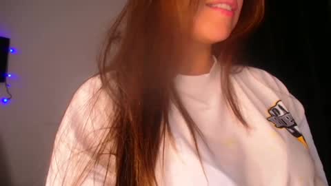 QUEEN OFF MILk  IM BACK  15 NOV online show from 01-15-25, 12:51