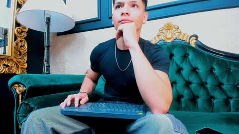 Alessandro King online show from 01-12-25, 11:39