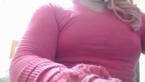 Snapshot of alessalindo840 chatting on 09-14-25, 06:12 AlessaBabyGirl840 online show from 09-14-25, 06:12