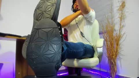 Snapshot of alessandro__wye chatting on 12-02-24, 01:25 ALESSANDRO WYE online show from 12-02-24, 01:25