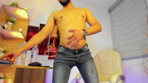 Snapshot of alessandro__wye chatting on 01-25-25, 07:49 ALESSANDRO WYE online show from 01-25-25, 07:49