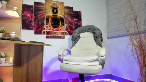 Snapshot of alessandro__wye chatting on 02-05-25, 05:52 ALESSANDRO WYE online show from 02-05-25, 05:52