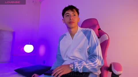 Alessandro Dybala online show from 12-23-24, 12:19