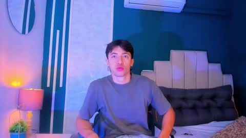 Snapshot of alessandro_dybala chatting on 01-17-26, 12:21 Alessandro Dybala online show from 01-17-26, 12:21