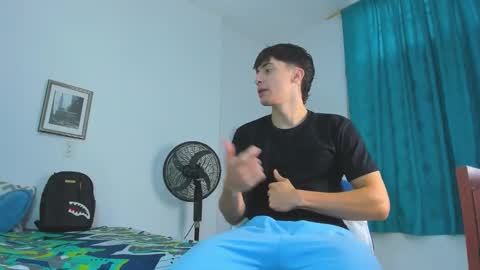 Snapshot of alessandro_dybala chatting on 02-01-26, 12:59 Alessandro Dybala online show from 02-01-26, 12:59