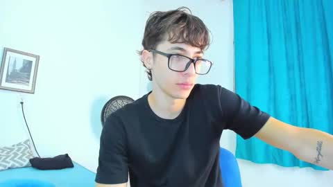 Snapshot of alessandro_dybala chatting on 02-10-26, 01:04 Alessandro Dybala online show from 02-10-26, 01:04