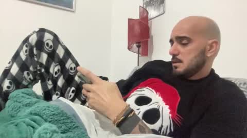 alessandromori91 online show from 12-14-25, 07:40