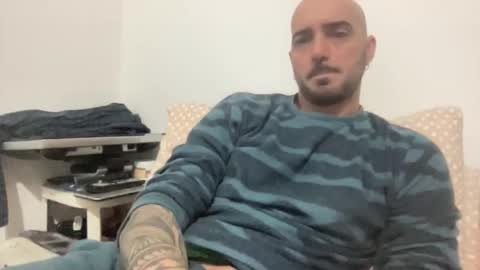 alessandromori91 online show from 01-10-26, 08:43