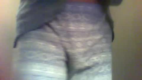 Snapshot of alessia_2025 chatting on 11-08-25, 11:32 alessia_2025 online show from 11-08-25, 11:32