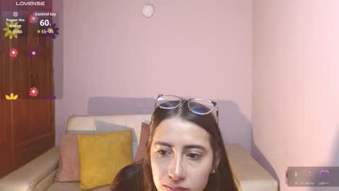 Snapshot of alessia_moore chatting on 02-02-26, 12:59 Alessia online show from 02-02-26, 12:59