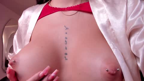 Snapshot of alessiacorleone_ chatting on 12-21-24, 09:36 Alessia online show from 12-21-24, 09:36