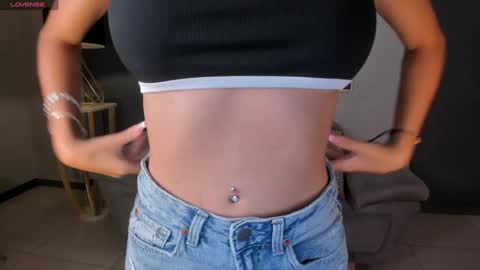 Snapshot of alessiacorleone_ chatting on 12-26-24, 11:46 Alessia online show from 12-26-24, 11:46