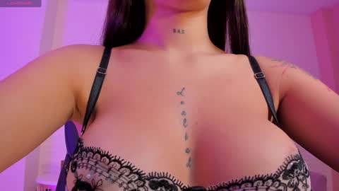 Snapshot of alessiacorleone_ chatting on 01-09-25, 08:11 Alessia online show from 01-09-25, 08:11