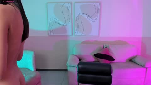 Snapshot of alessiacorleone_ chatting on 01-27-25, 08:49 Alessia online show from 01-27-25, 08:49