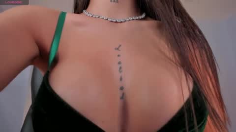 Snapshot of alessiacorleone_ chatting on 03-12-25, 01:36 Alessia online show from 03-12-25, 01:36