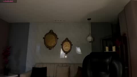 Snapshot of alessiacorleone_ chatting on 09-25-25, 05:16 Alessia online show from 09-25-25, 05:16