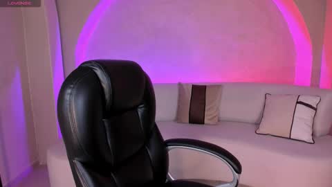 Snapshot of alessiacorleone_ chatting on 10-09-25, 05:22 Alessia online show from 10-09-25, 05:22