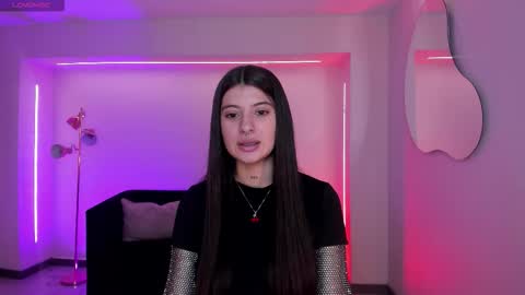 Snapshot of alessiacorleone_ chatting on 11-17-25, 06:57 Alessia online show from 11-17-25, 06:57