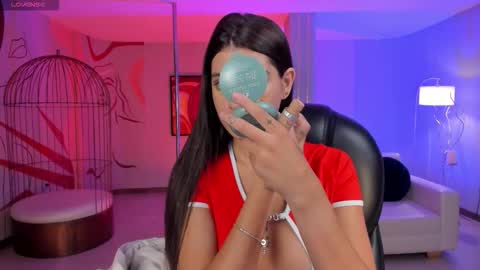 Snapshot of alessiacorleone_ chatting on 11-20-25, 08:08 Alessia online show from 11-20-25, 08:08