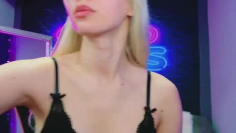 alessiacroft online show from 02-23-26, 04:54