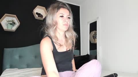 Snapshot of alesys69 chatting on 01-01-25, 11:51 alesys69 online show from 01-01-25, 11:51