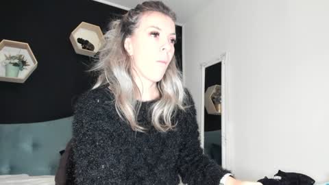 Snapshot of alesys69 chatting on 01-12-25, 11:15 alesys69 online show from 01-12-25, 11:15